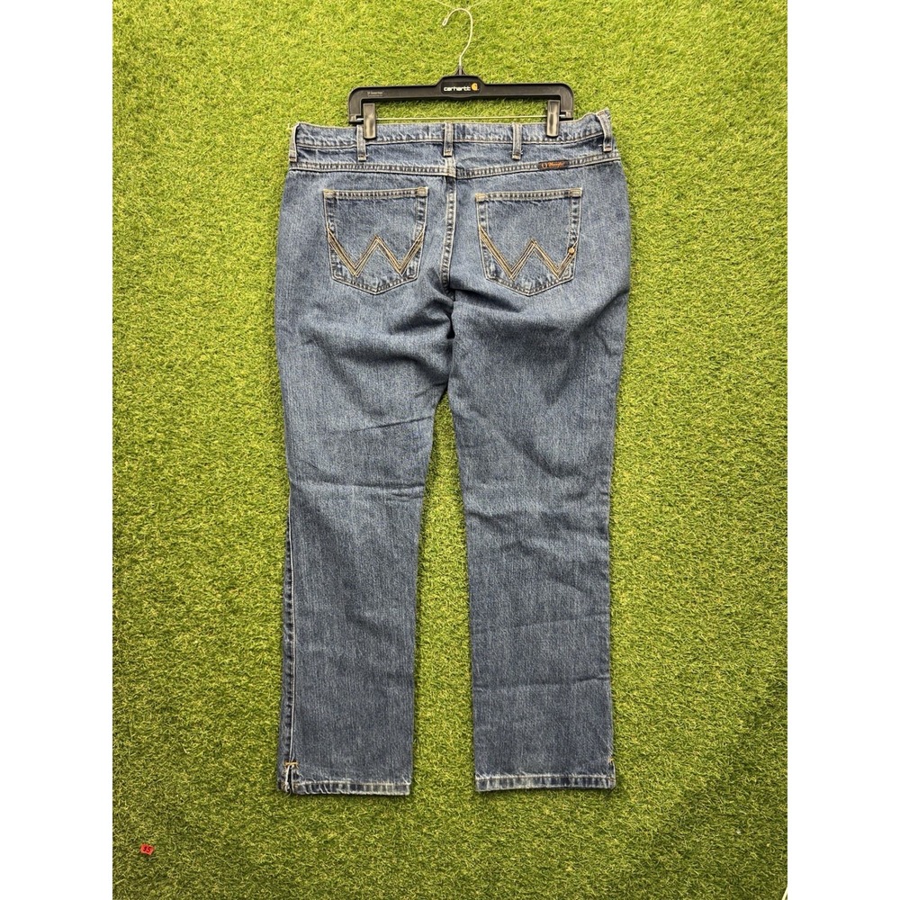 Wrangler Cash Jeans Womens 17/18 x34 Bootcut Blue Denim No-Gap Slit Hem Work